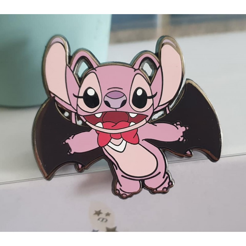 STOCK - PINS ANGEL DRACULA